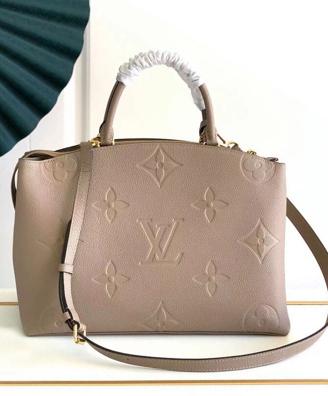 Louis Vuitton Grand Palais M45811 M45833